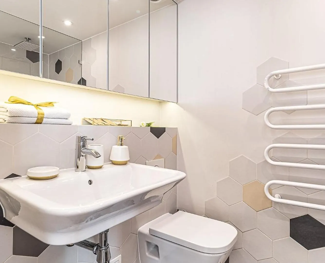 Central Modern Loft With Balcony Next To Mariott -600Mbps Wifi Varşova 0*,