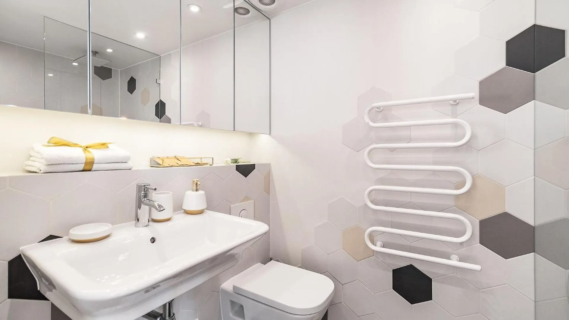 Central Modern Loft With Balcony Next To Mariott -600Mbps Wifi Varşova